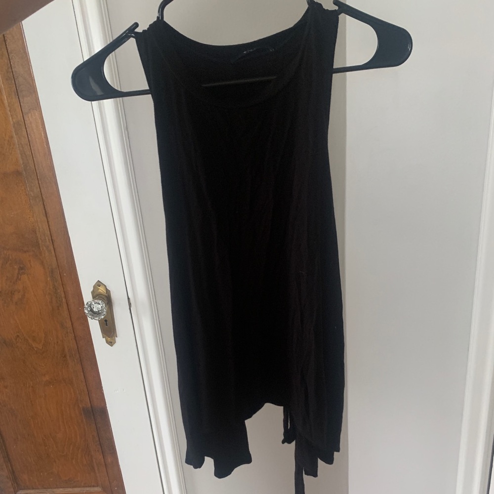 NUX tie back top